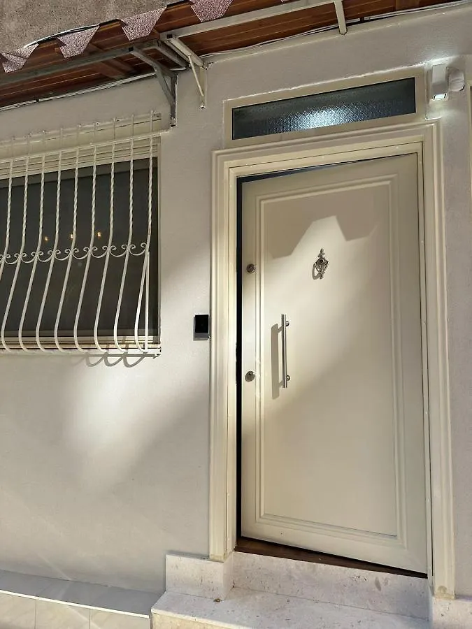 4Seasonsgea , Studio Apartment In Heart Of Tirana 0*,  Albania